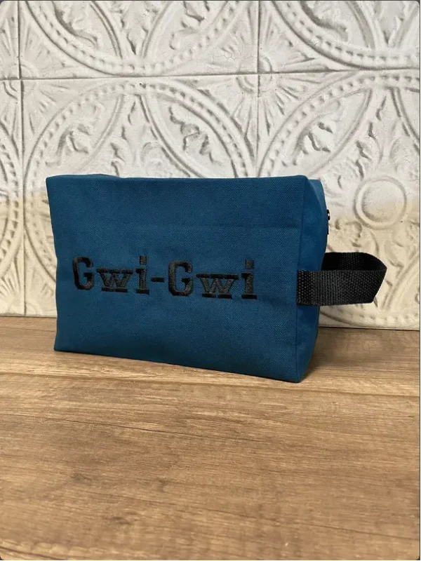 Trousse de Toilette Brodée Prénom Bleu Jean